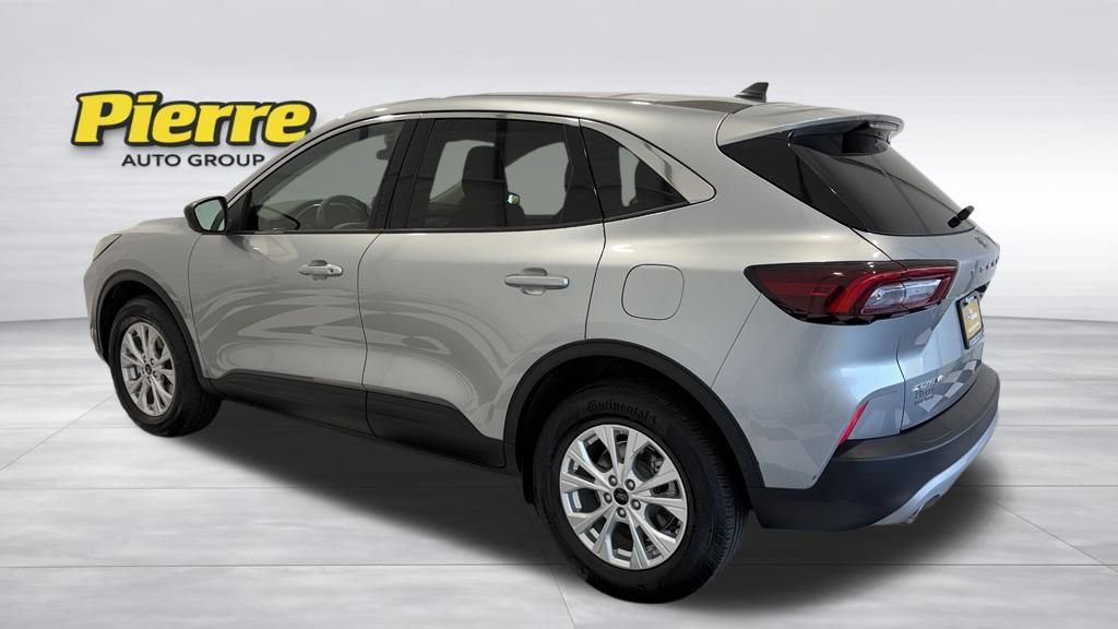Certified 2024 Ford Escape Active AWD/4WD image 2