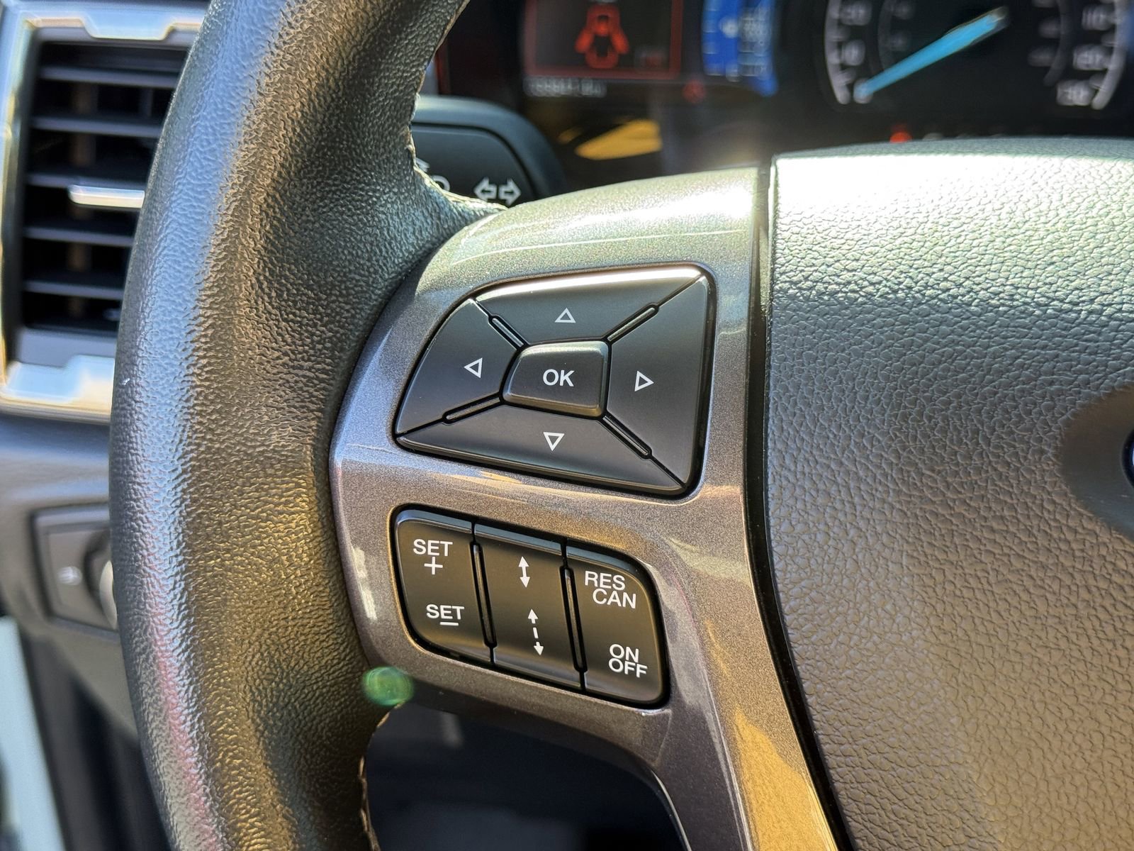 Certified 2022 Ford Ranger Lariat w/ Equipment Group 501A High image 26