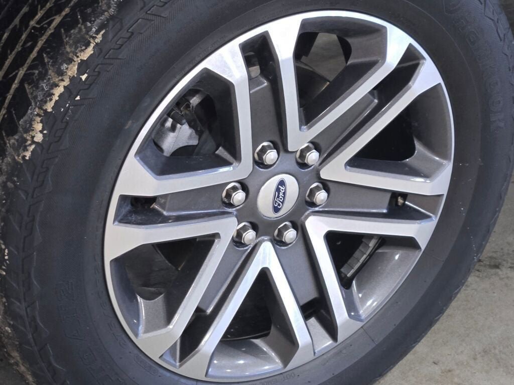 Certified 2022 Ford F150 XL w/ STX Appearance Package image 22