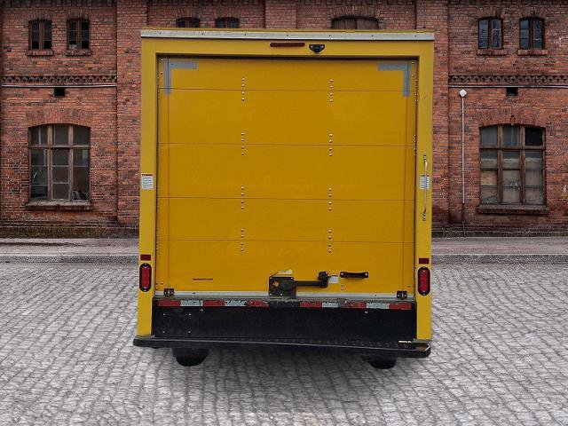 Used 2021 GMC Savana 3500 w/ Power Convenience Package RWD image 5
