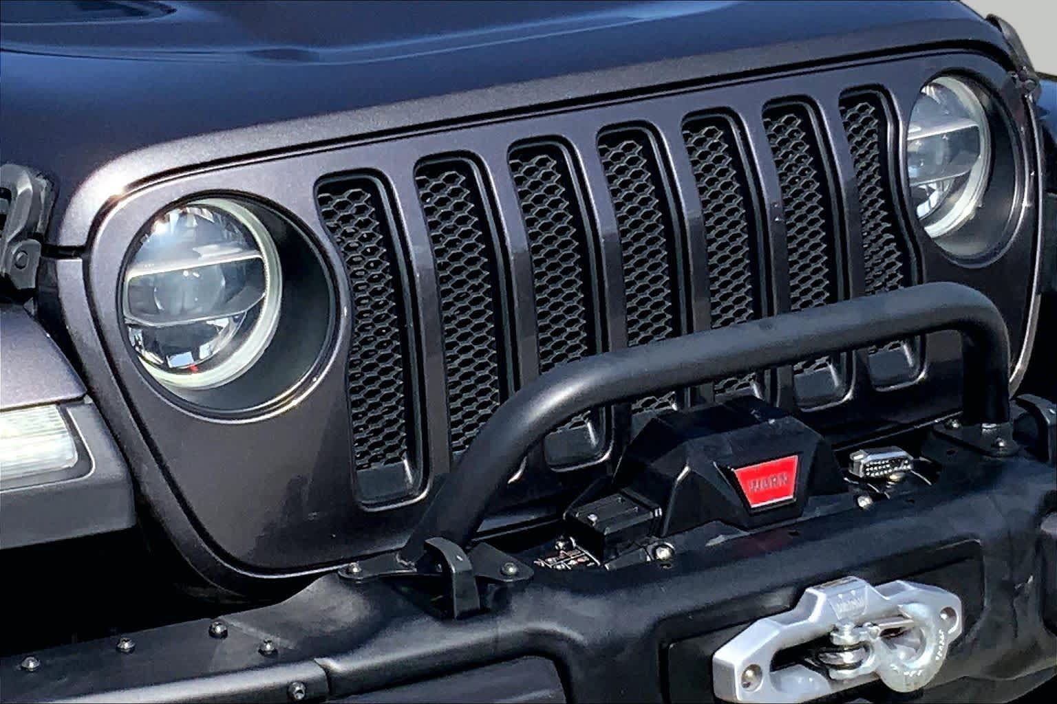 Used 2018 Jeep Wrangler Unlimited Sahara w/ Quick Order Package 24M Moab AWD/4WD image 26