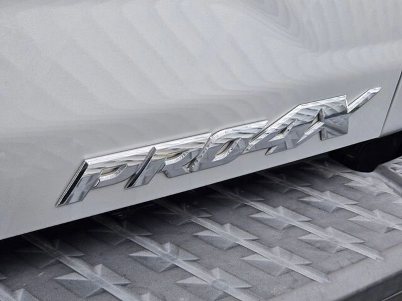 Used 2019 Nissan Titan PRO-4X w/ Pro-4x Convenience Package image 9