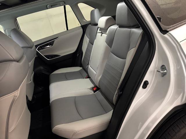 Used 2025 Toyota RAV4 Limited w/ Advanced Technology Package AWD/4WD image 32