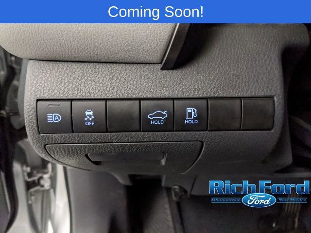 Used 2024 Toyota Camry SE image 14