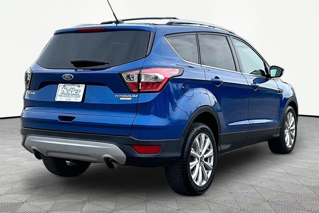 Certified 2017 Ford Escape Titanium FWD image 2