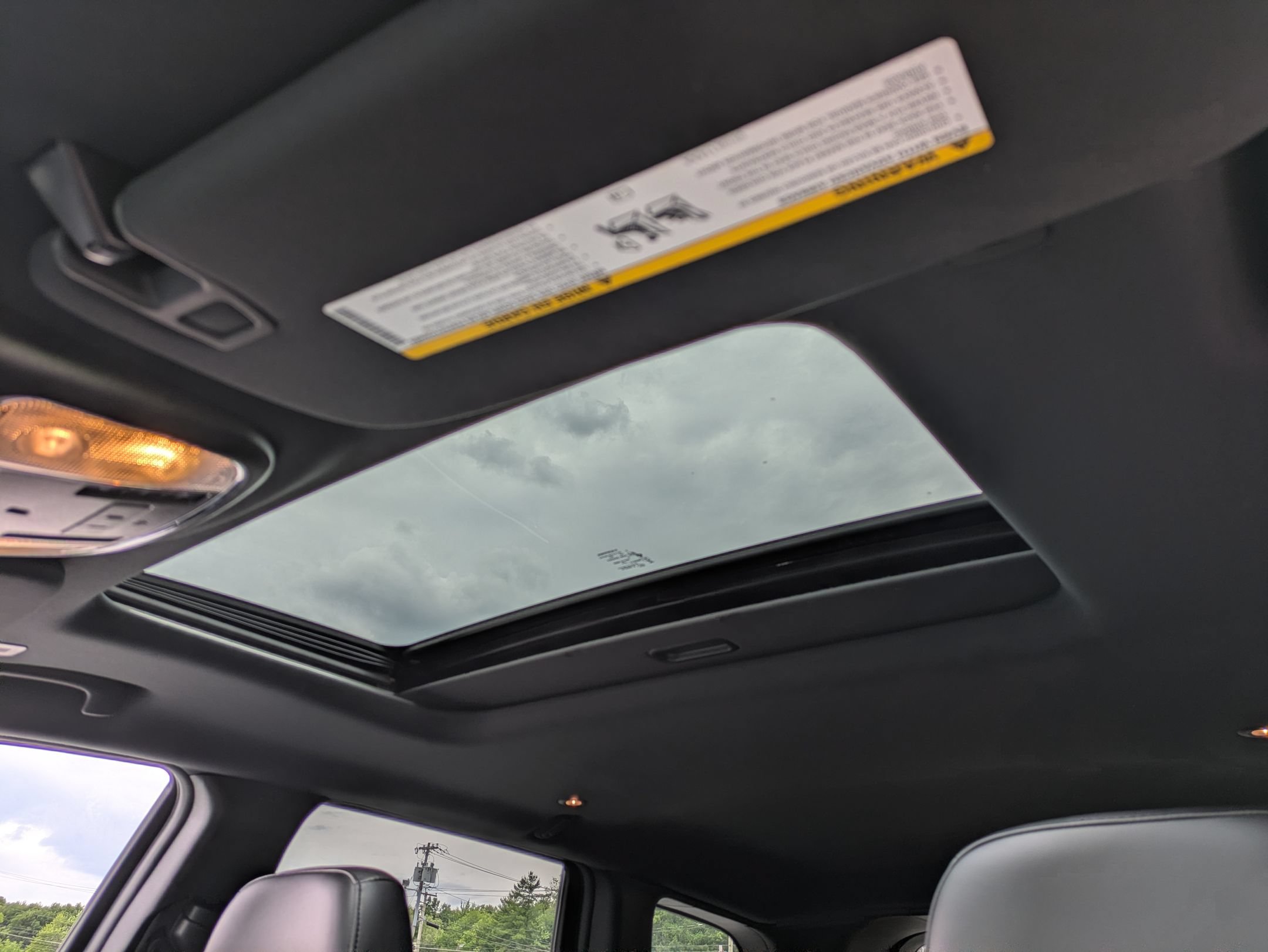 Used 2020 Jeep Grand Cherokee Limited w/ Premium Lighting Group AWD/4WD image 16