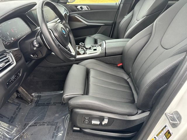 Used 2021 BMW X5 xDrive45e w/ Premium Package AWD/4WD image 21