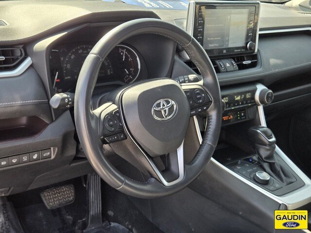 Used 2020 Toyota RAV4 Limited AWD/4WD image 19