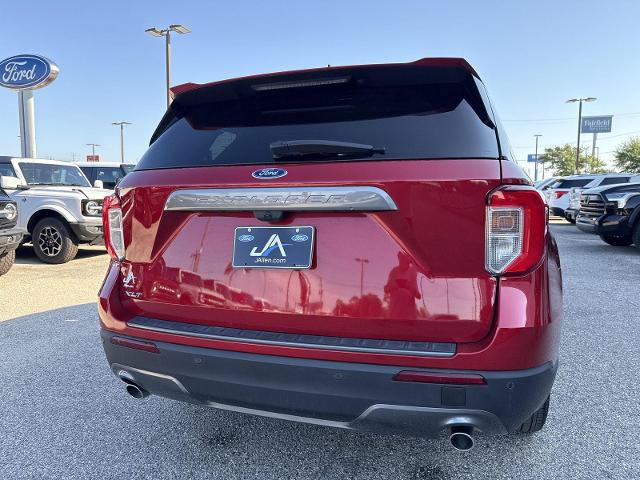 Certified 2023 Ford Explorer XLT w/ Equipment Group 202A RWD image 15