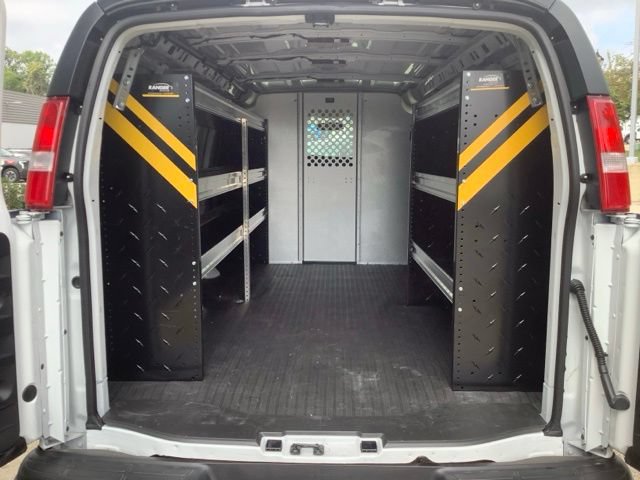 Used 2026 GMC Savana 2500 w/ Driver Convenience Package RWD image 15