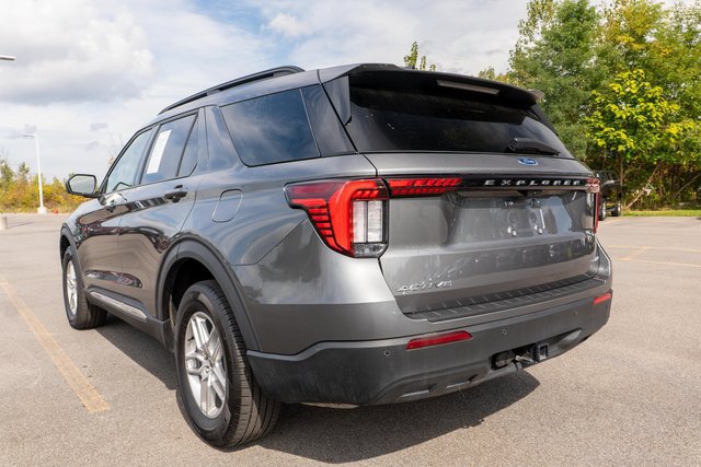 Certified 2025 Ford Explorer Active AWD/4WD image 8
