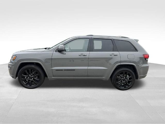 Used 2020 Jeep Grand Cherokee Altitude AWD/4WD image 2
