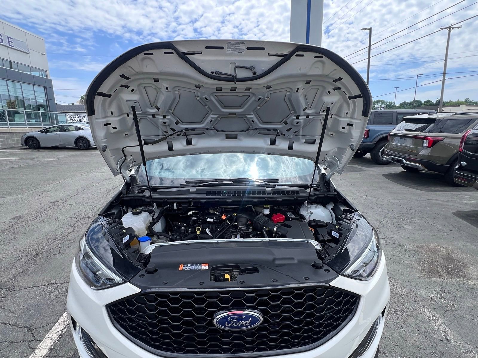 Certified 2023 Ford Edge ST-Line AWD/4WD image 3