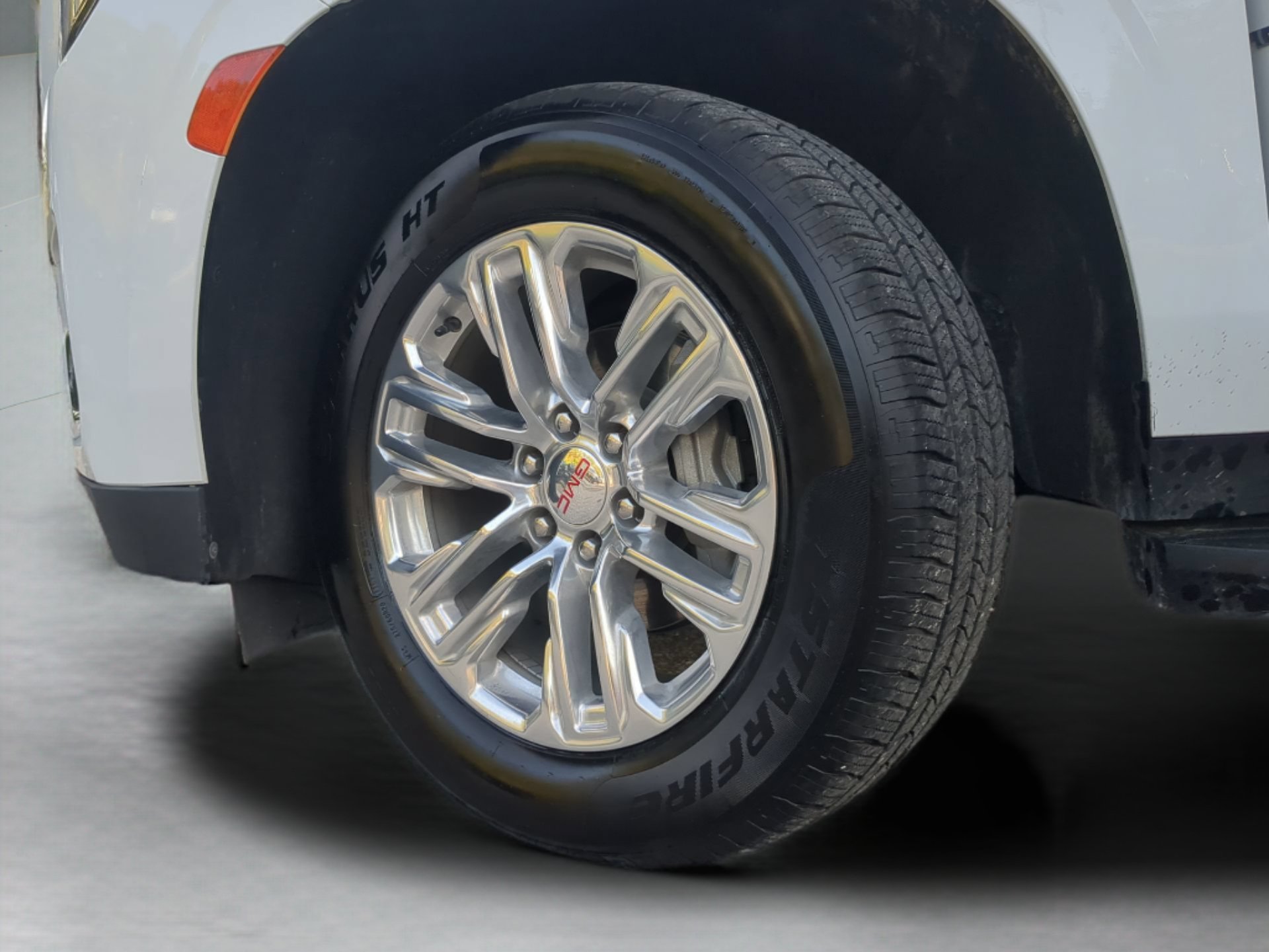 Used 2024 GMC Yukon SLT RWD image 72