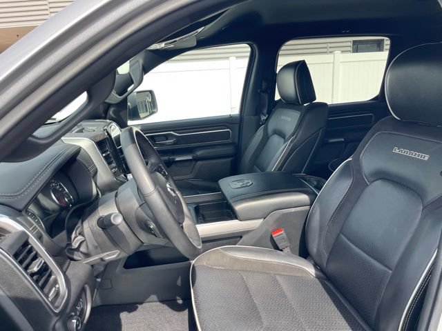 Used 2025 RAM 1500 Laramie AWD/4WD image 16