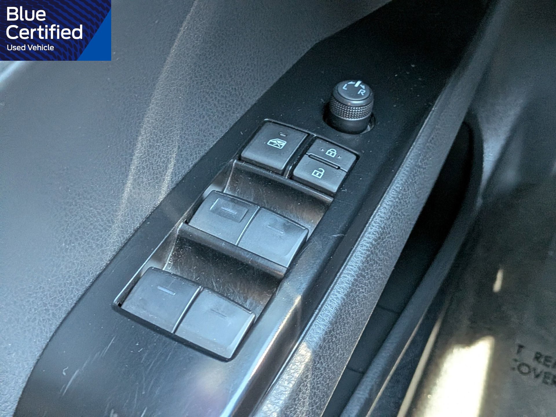 Used 2025 Toyota Camry SE FWD image 24