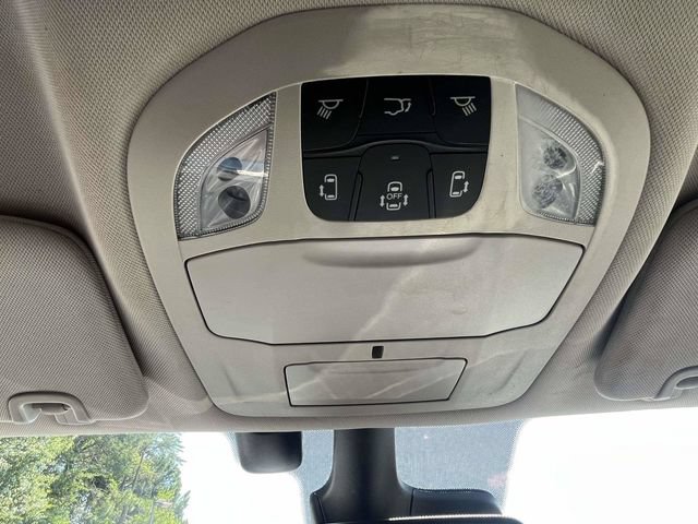 Used 2021 Chrysler Pacifica Touring-L FWD image 30