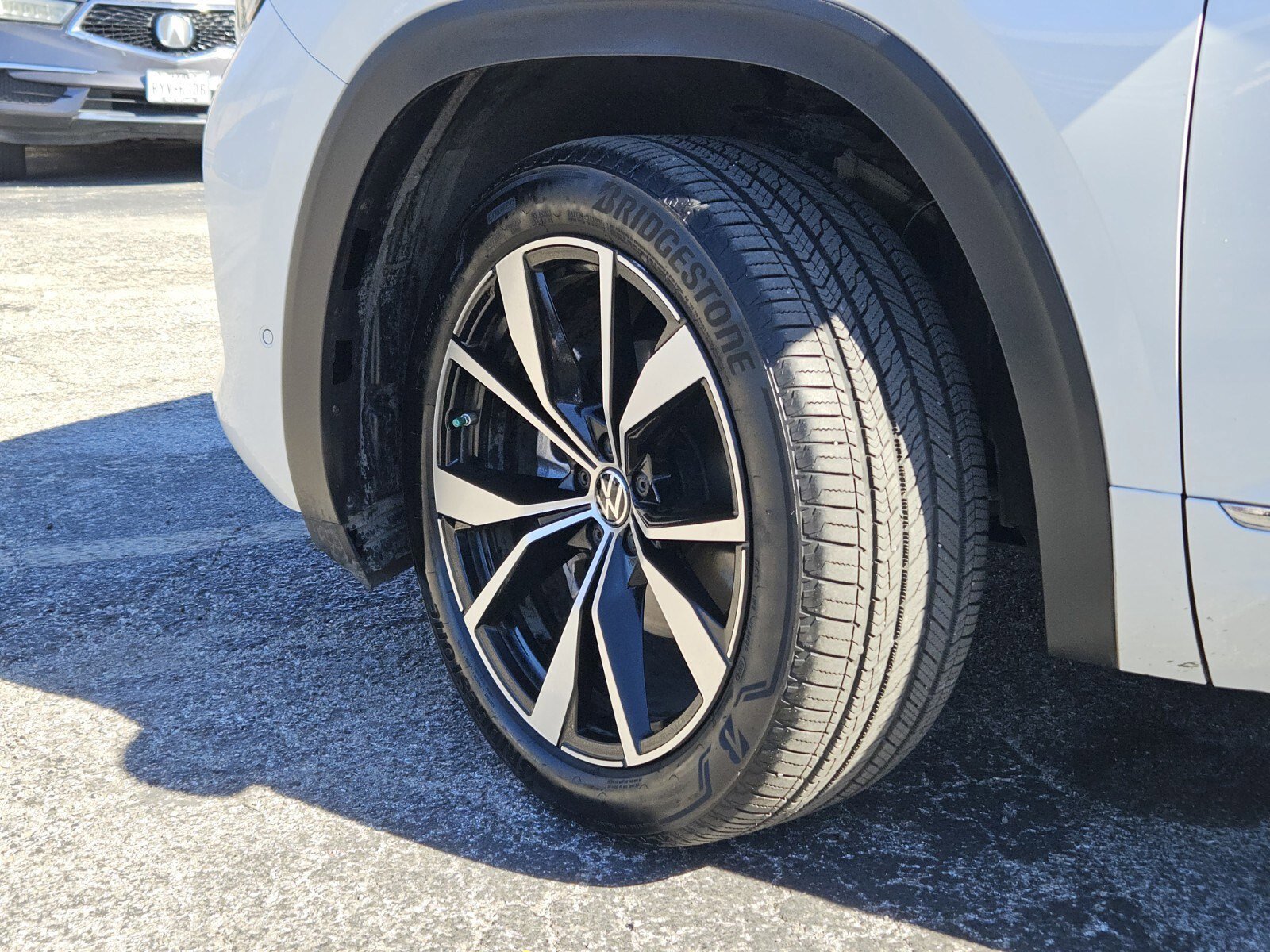 Used 2025 Volkswagen Atlas SEL Premium R-Line image 33