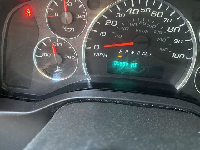 Used 2023 Chevrolet Express 2500 w/ Driver Convenience Package image 32