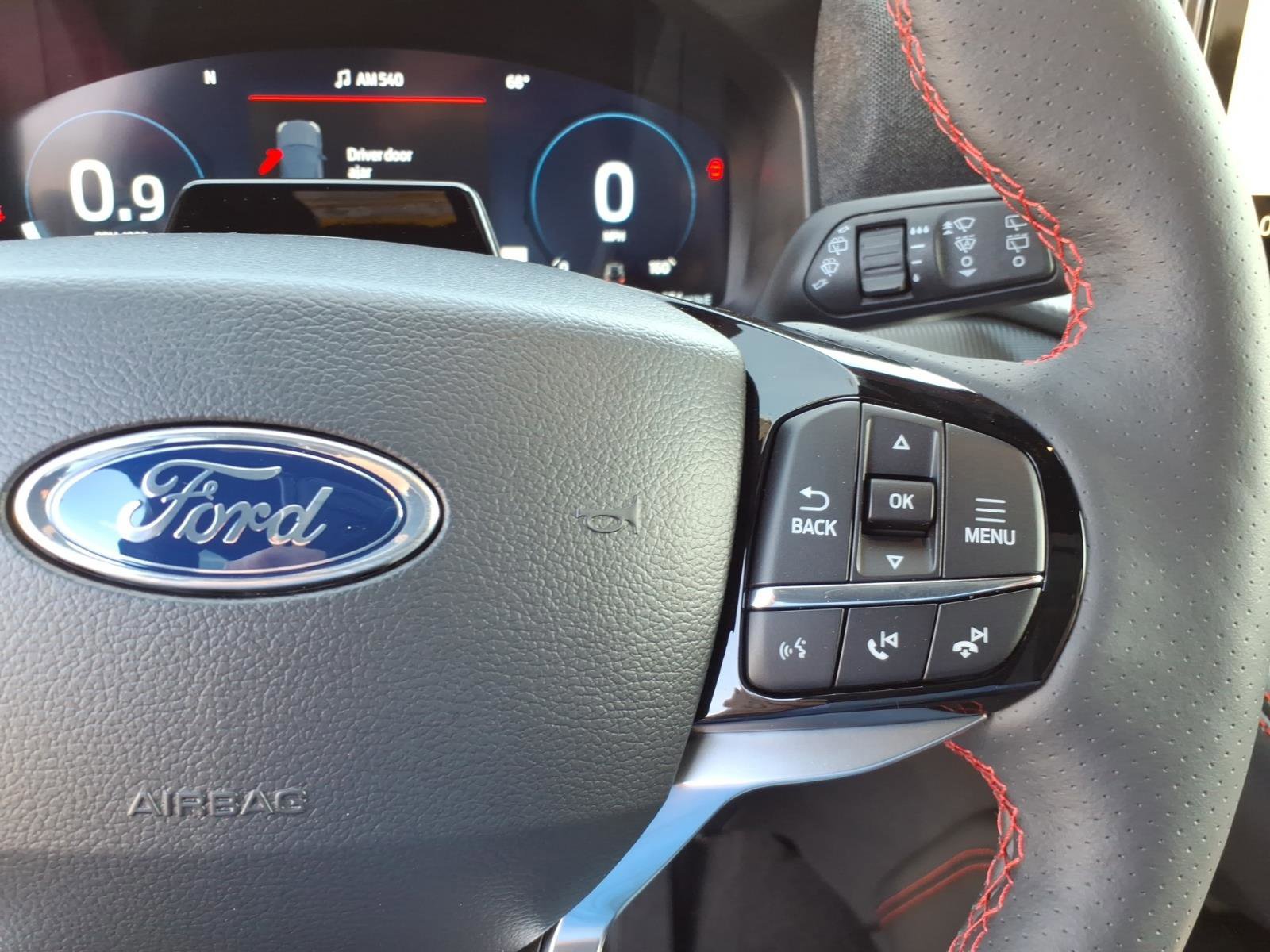 Certified 2025 Ford Explorer ST-Line w/ Premium Package image 16