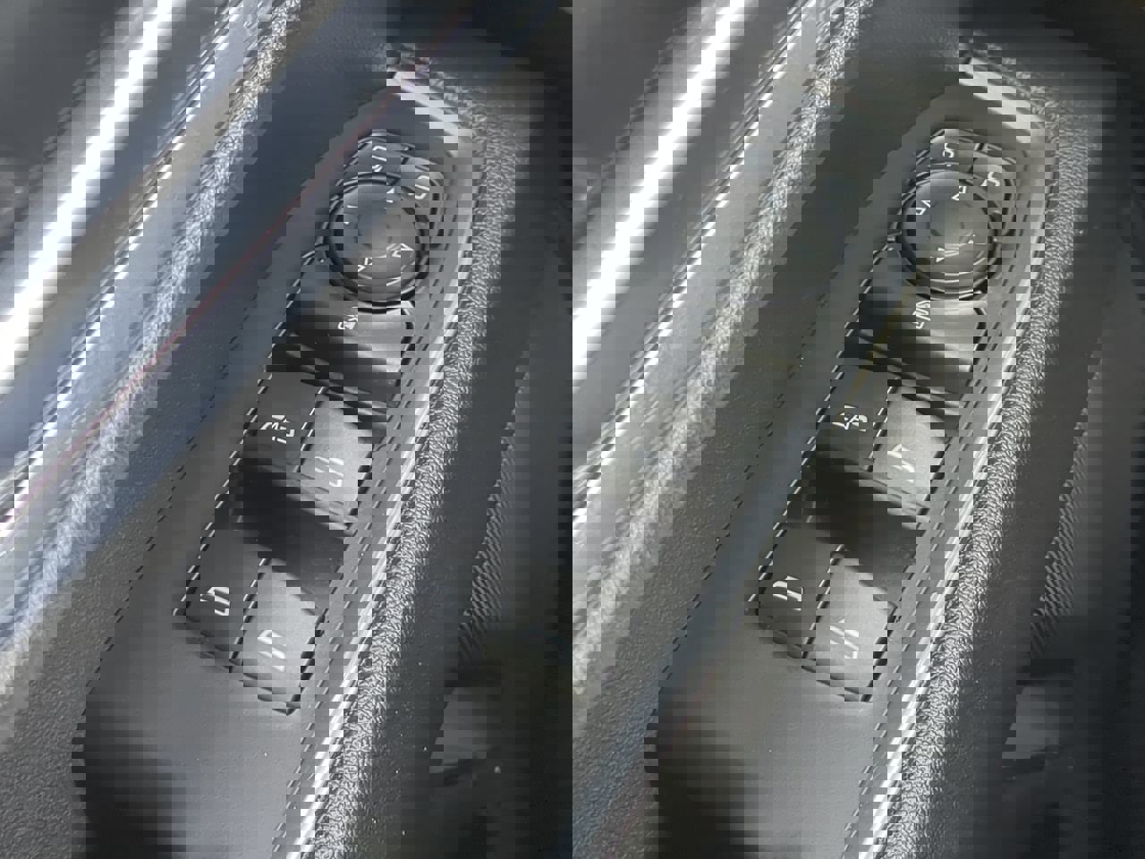 Used 2024 Chevrolet Silverado 2500 LT w/ Convenience Package image 23