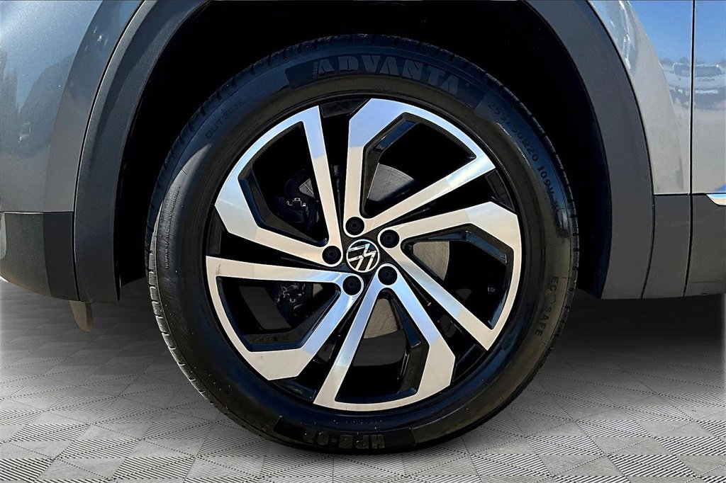 Used 2023 Volkswagen Atlas SEL image 11