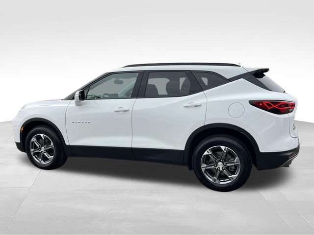 Used 2024 Chevrolet Blazer LT FWD image 6