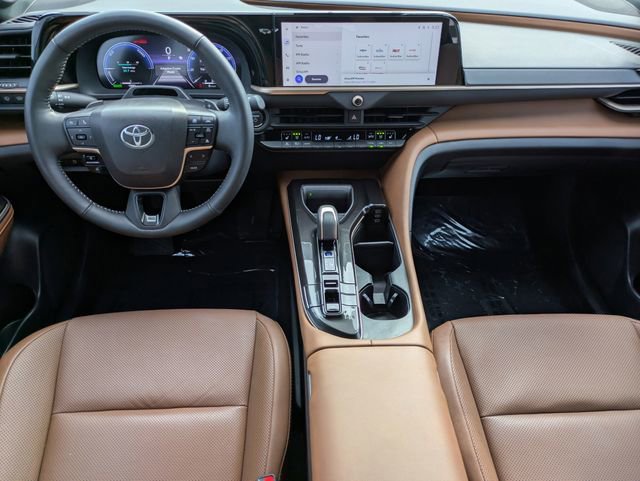 Used 2025 Toyota Crown Signia w/ Advanced Technology Package AWD/4WD image 15