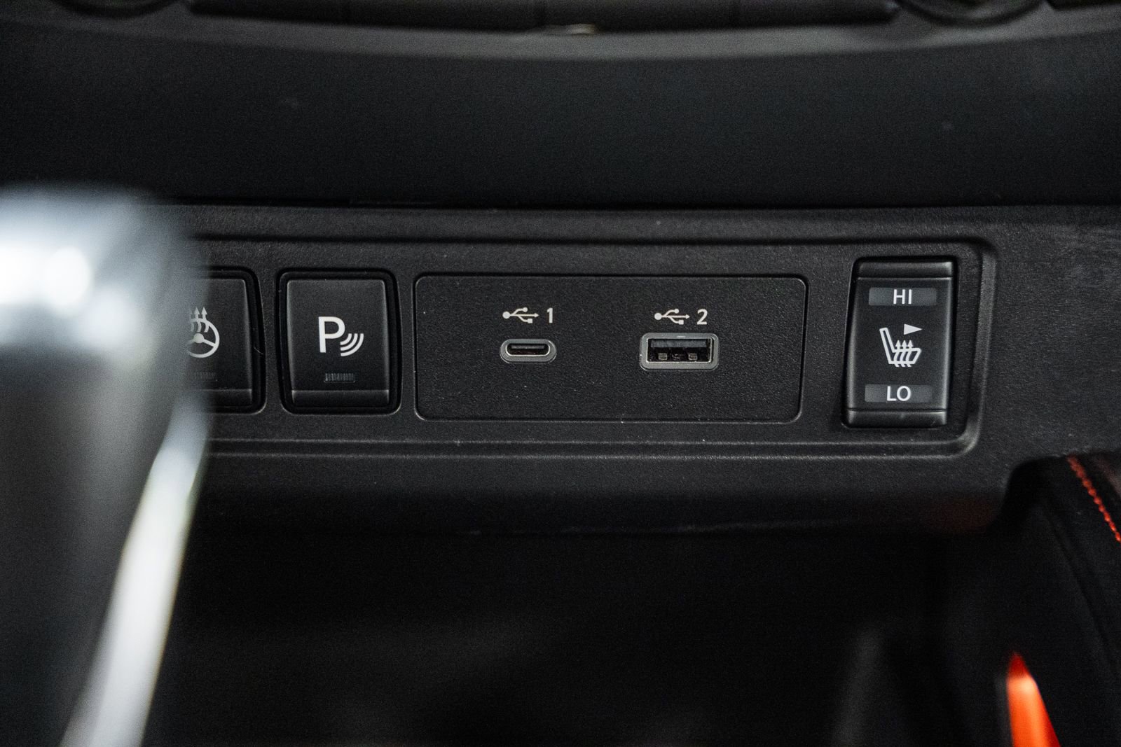 Used 2022 Nissan Frontier PRO-4X image 32