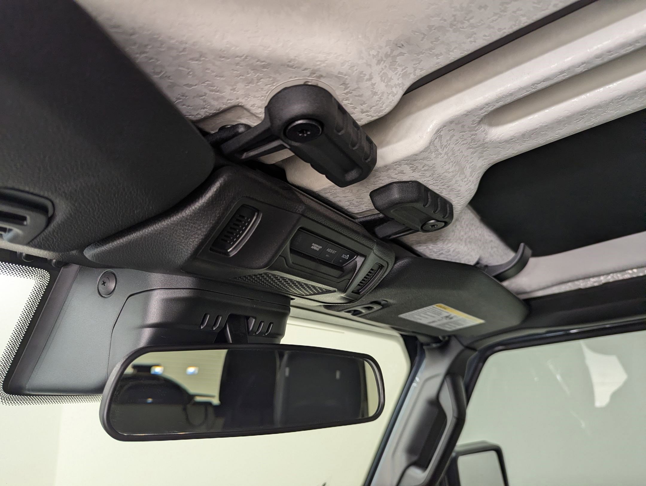 Used 2024 Jeep Wrangler Sahara image 17