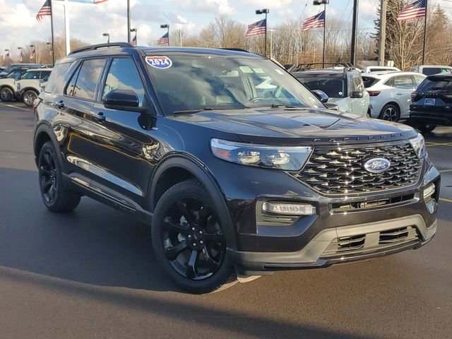 Certified 2024 Ford Explorer ST-Line w/ Class IV Trailer Tow Package