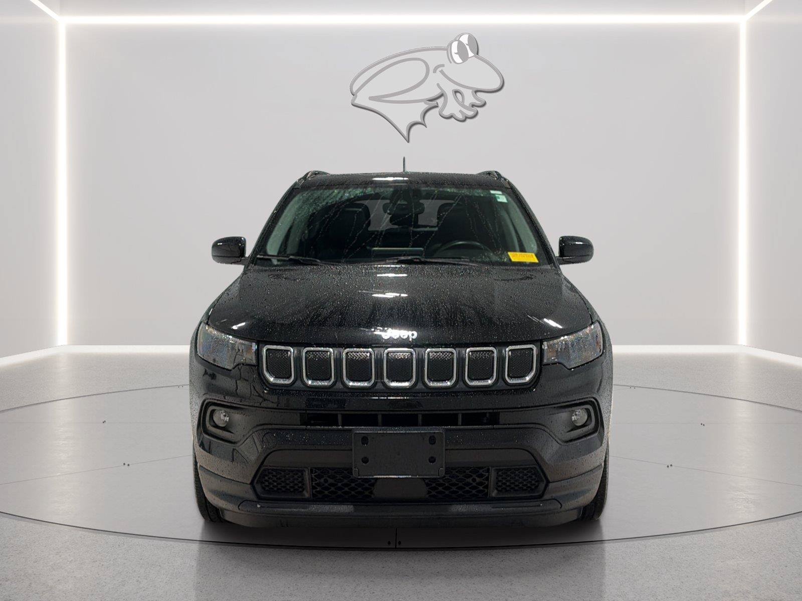 Used 2022 Jeep Compass Latitude w/ Sun and Sound Group AWD/4WD image 8