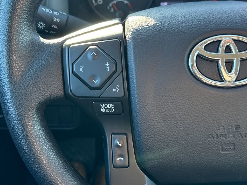 Used 2022 Toyota Tacoma SR image 18