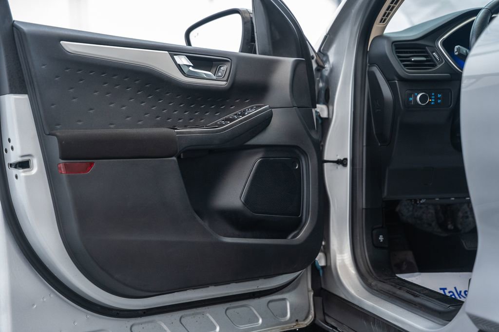 Certified 2020 Ford Escape SE Sport FWD image 39