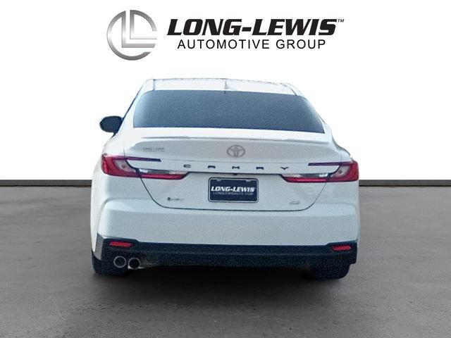 Used 2025 Toyota Camry SE w/ Convenience Package FWD image 4