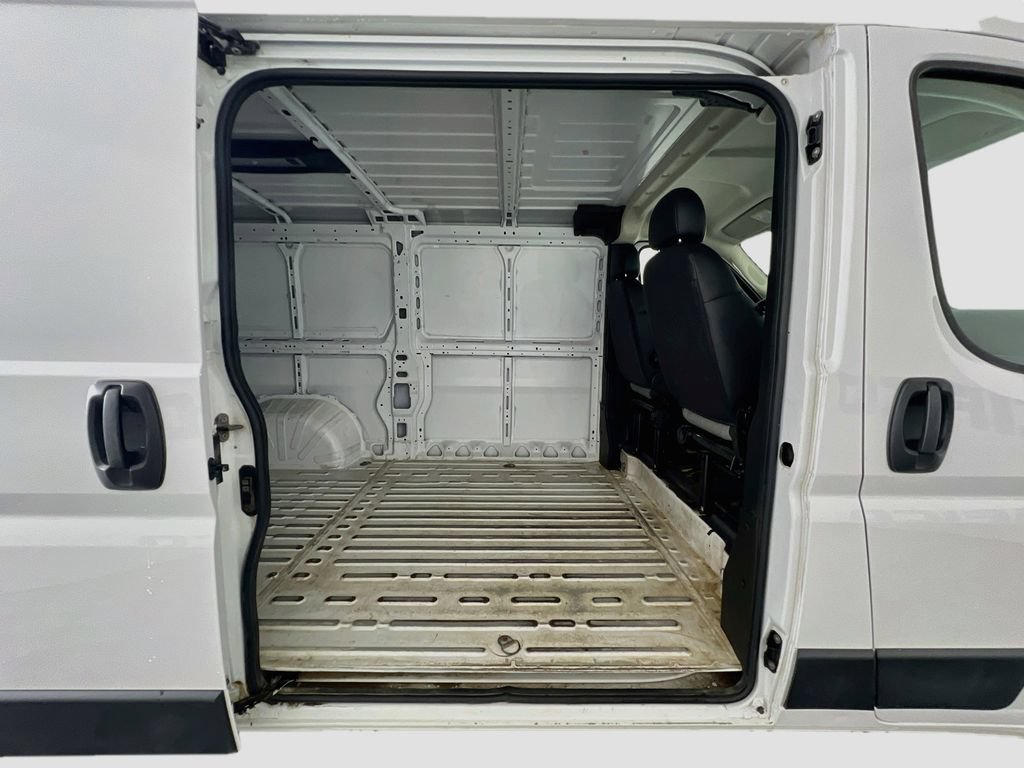 Used 2025 RAM ProMaster 2500 w/ Convenience Group FWD image 38