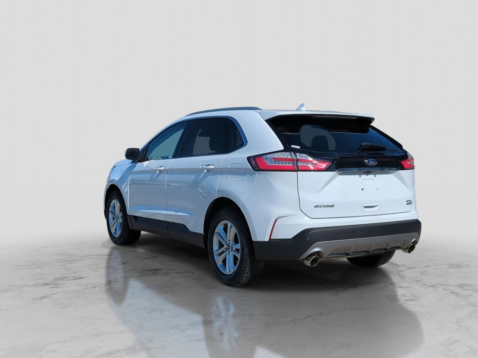 Certified 2019 Ford Edge SEL w/ Equipment Group 201A image 5