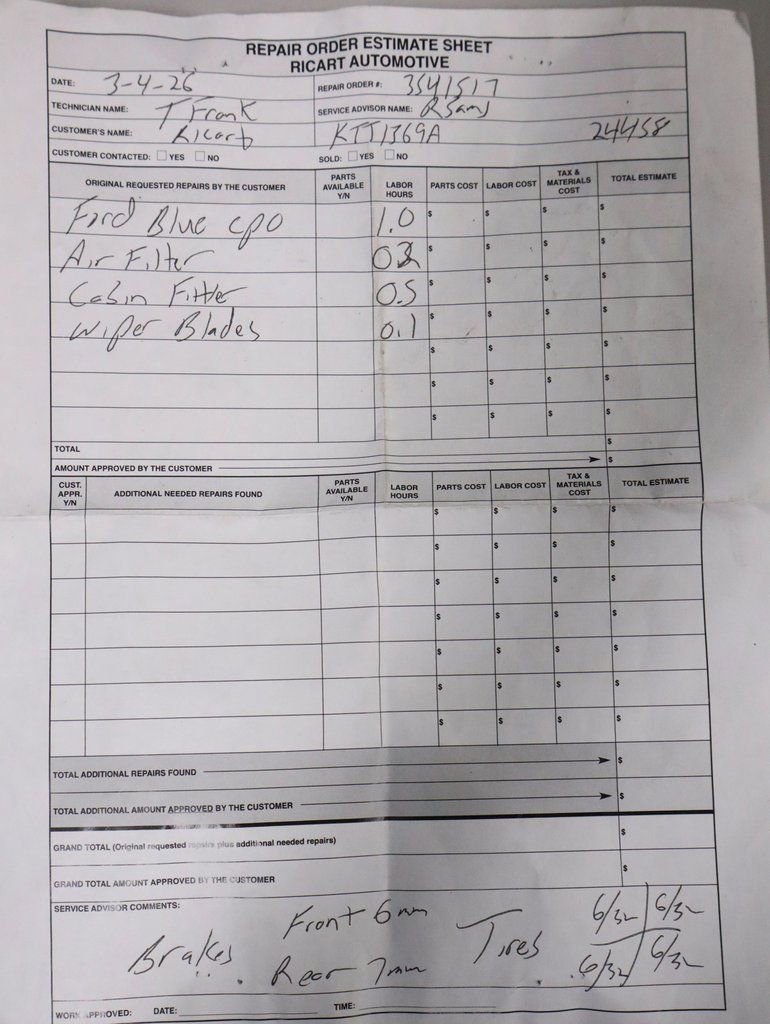 Used 2023 Kia Sportage EX image 11