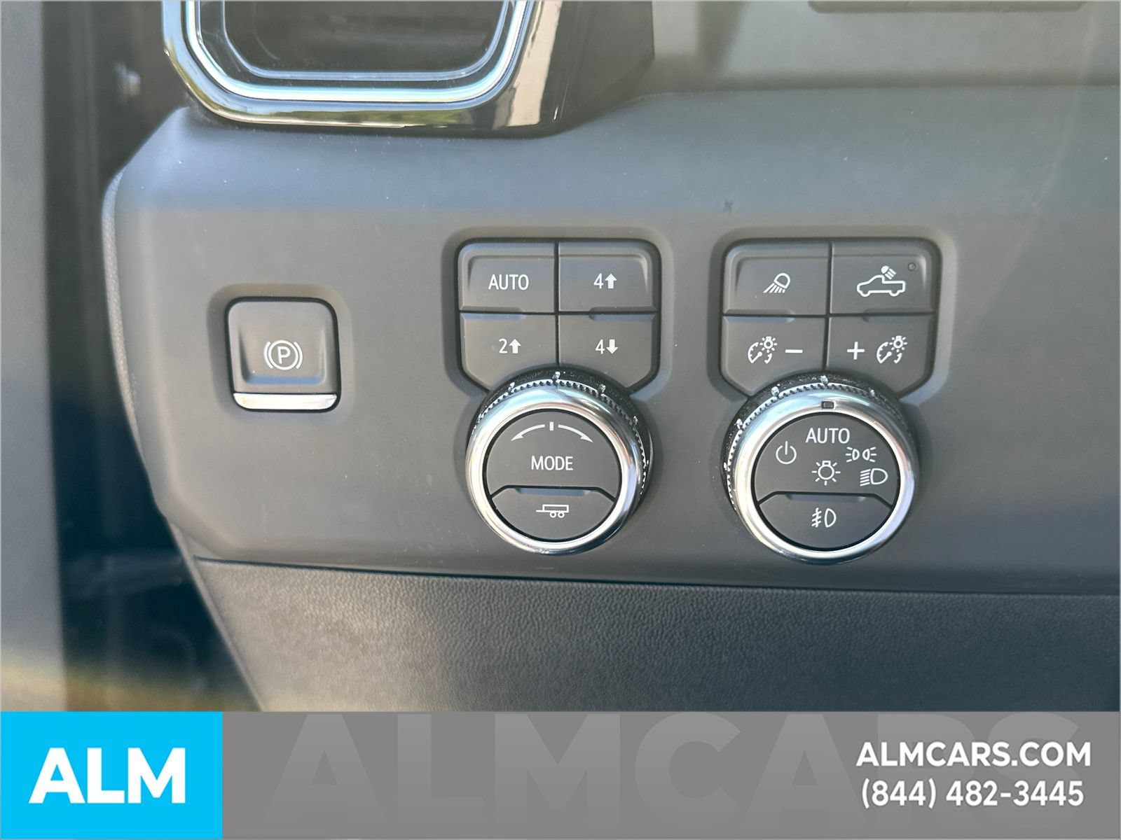 Used 2024 GMC Sierra 2500 Denali w/ Denali Reserve Package AWD/4WD image 34