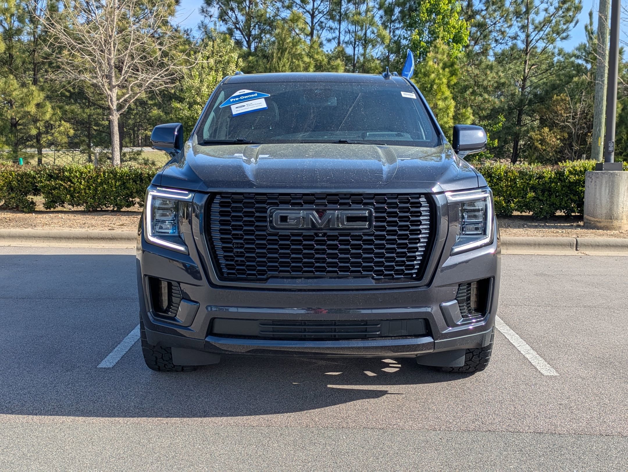 Used 2023 GMC Yukon Denali w/ LPO, Floor Liner Package AWD/4WD image 9