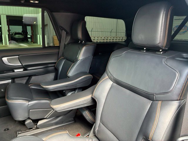 Certified 2025 Ford Expedition Tremor AWD/4WD image 8