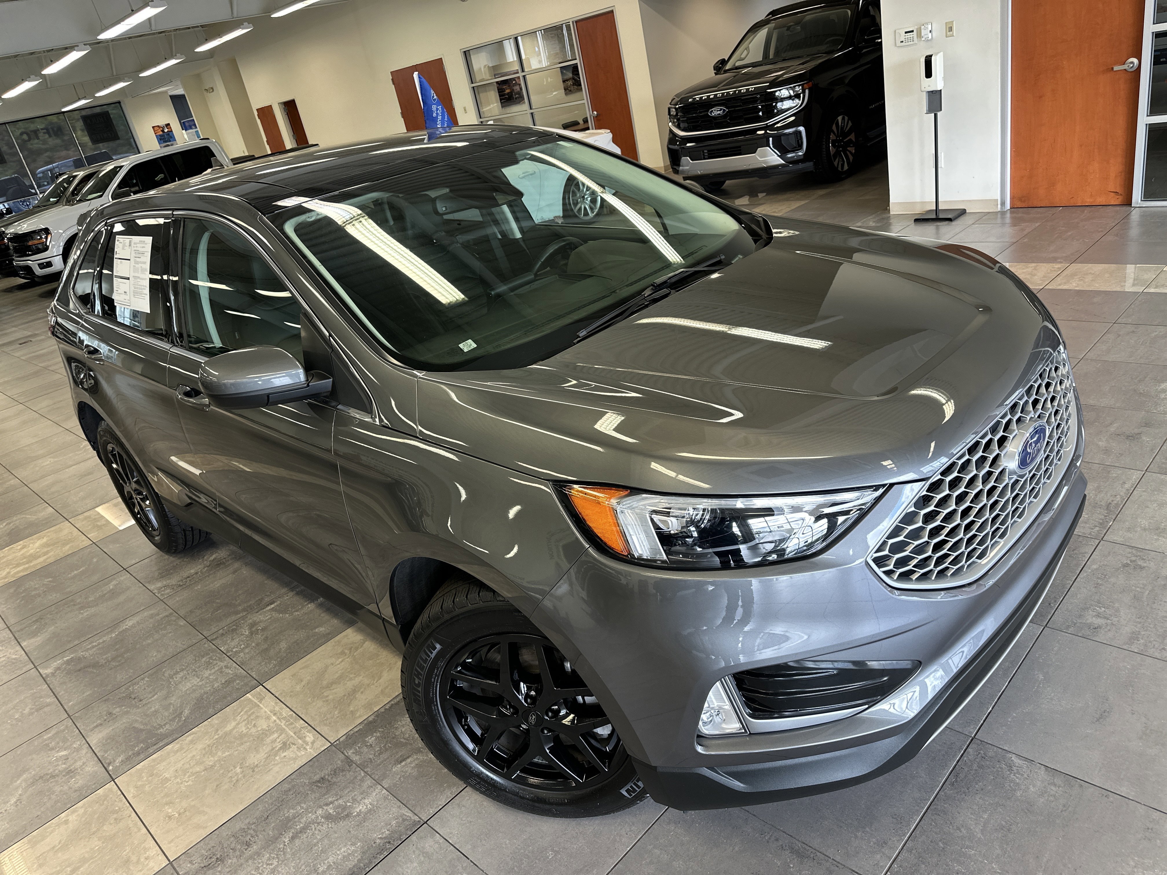 Certified 2023 Ford Edge SEL w/ Convenience Package image 8