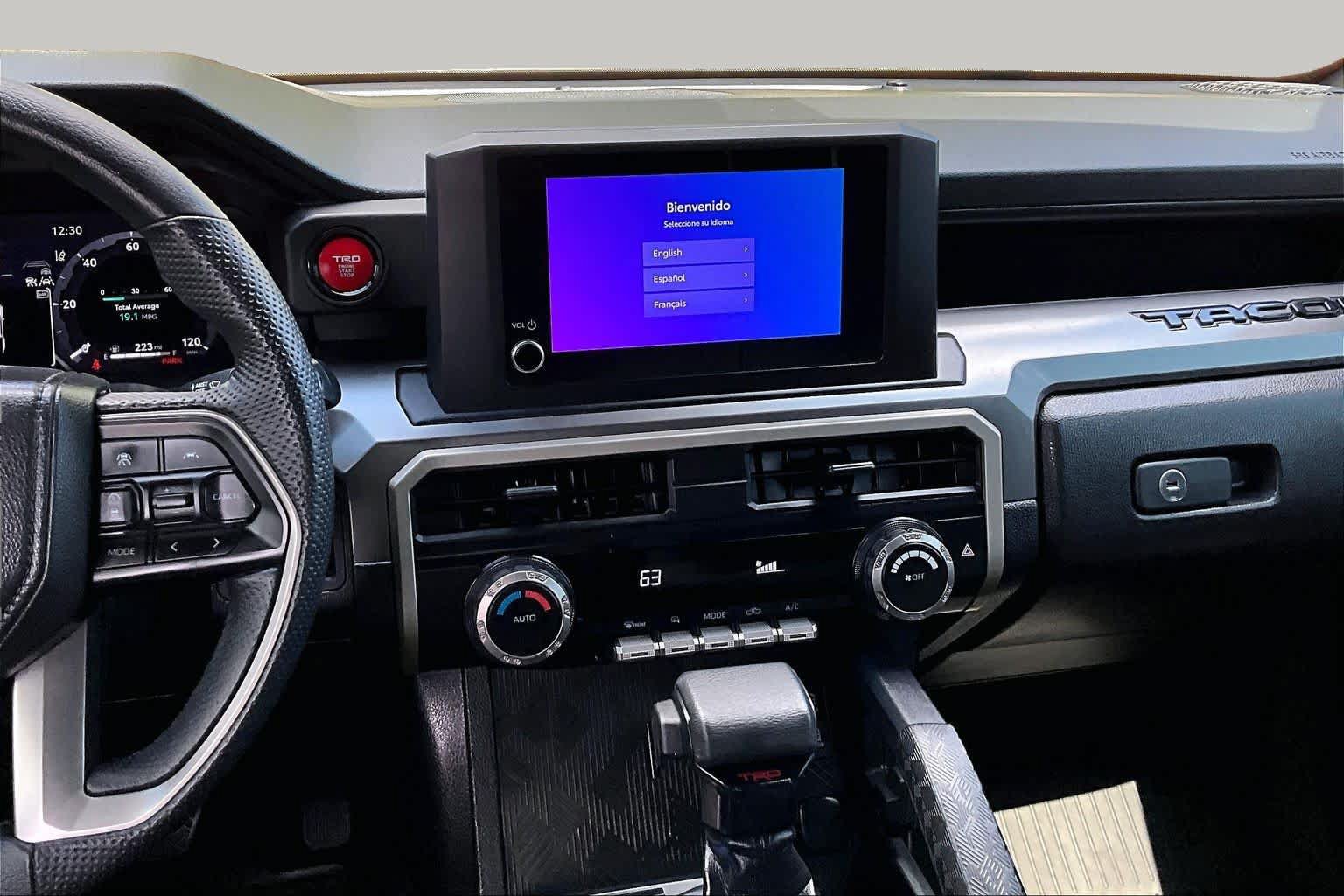 Used 2025 Toyota Tacoma TRD Off-Road AWD/4WD image 7