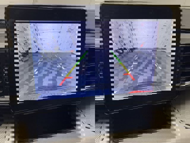 Certified 2021 Ford Explorer XLT w/ Equipment Group 202A image 6