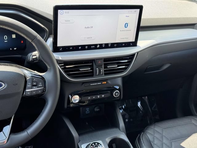 Certified 2023 Ford Escape SE w/ PHEV Premium Package FWD image 21