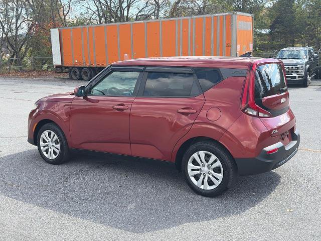 Used 2022 Kia Soul LX FWD image 4