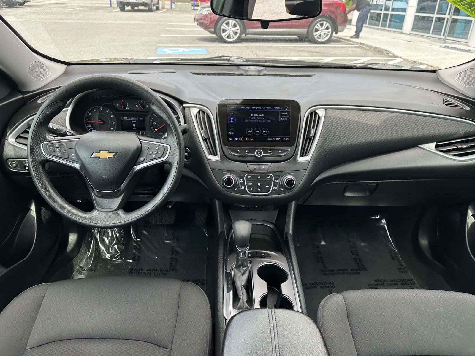 Used 2025 Chevrolet Malibu LT FWD image 7