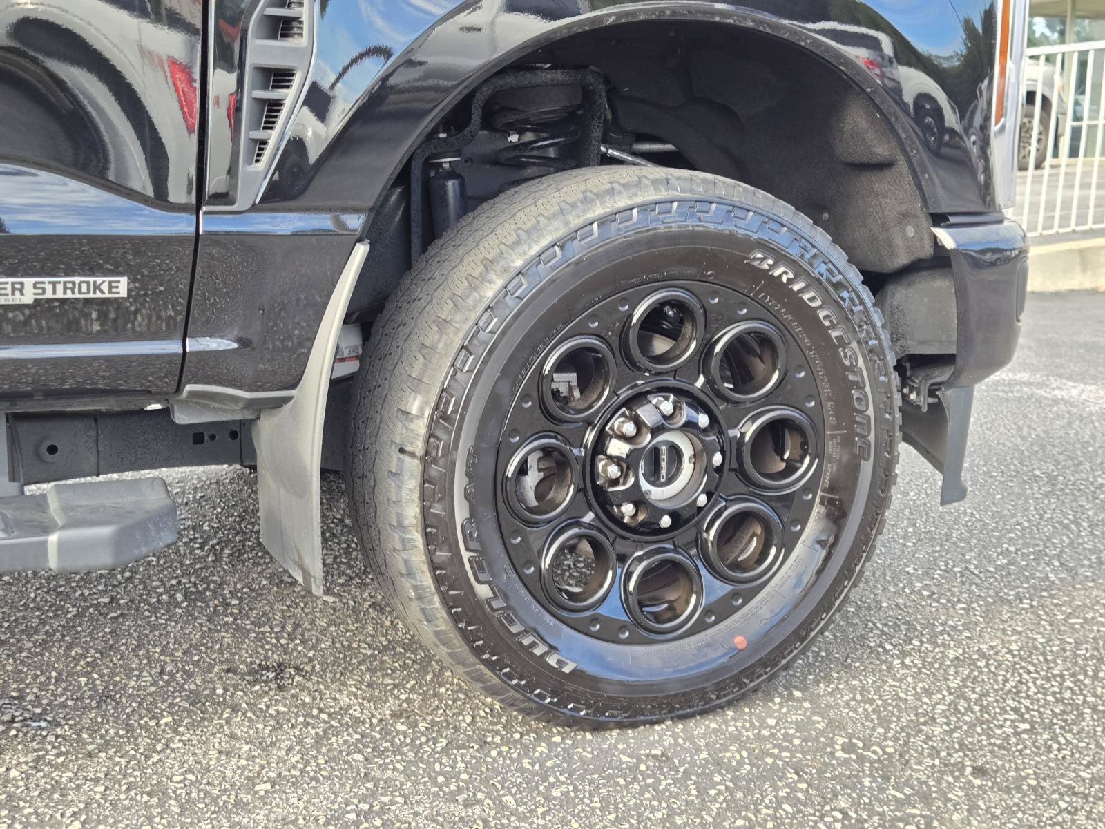 Certified 2025 Ford F250 Lariat w/ Black Appearance Package AWD/4WD image 9