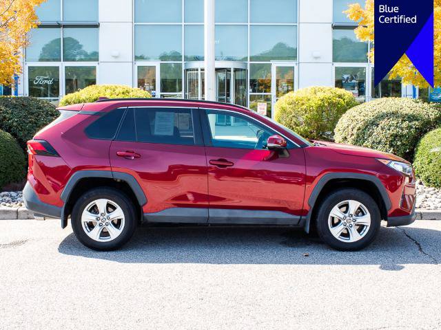 Used 2021 Toyota RAV4 XLE AWD/4WD image 1