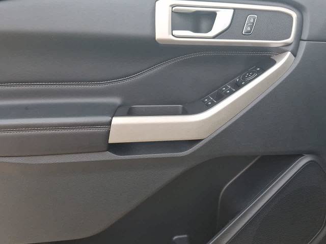 Certified 2023 Ford Explorer XLT AWD/4WD image 16